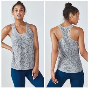 Fabletics Adventura Tank Shirt Top in Grey Heather Rose Velvet Medium